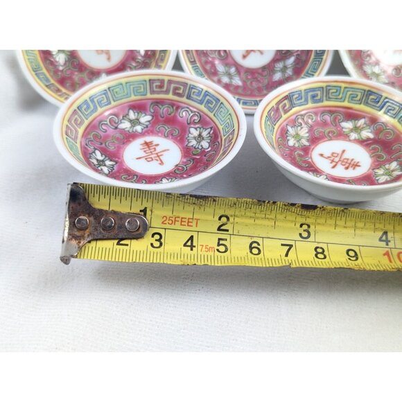 Set of 5 red Chinese soy sauce mini bowls in red Mun Shou Longevity hand painted - Picture 4 of 8